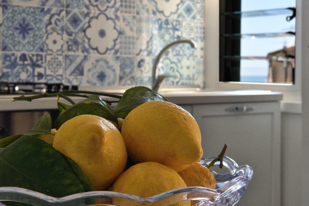 Casa Flavia Apartment Maiori Bagian luar foto